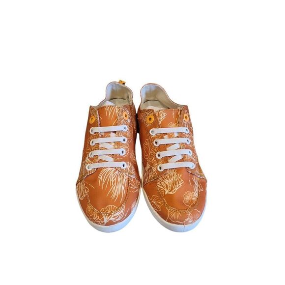 Vionic Pismo Lace-Up Shoes, Starfish Coral Print White Rubber Sole Beachy | 7 - Picture 5 of 12